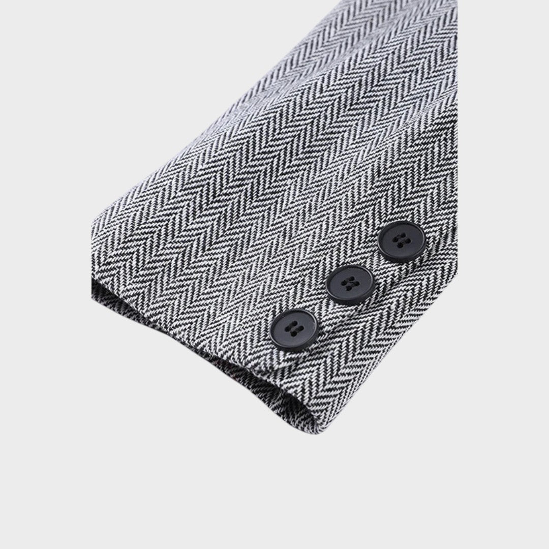 Karolina - Moćan i sofisticiran komplet