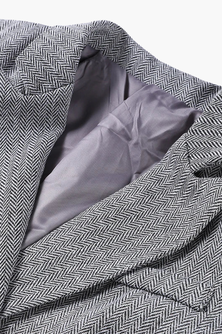 Karolina - Moćan i sofisticiran komplet