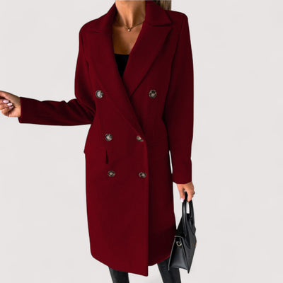 Kia - Dug i elegantan kaput