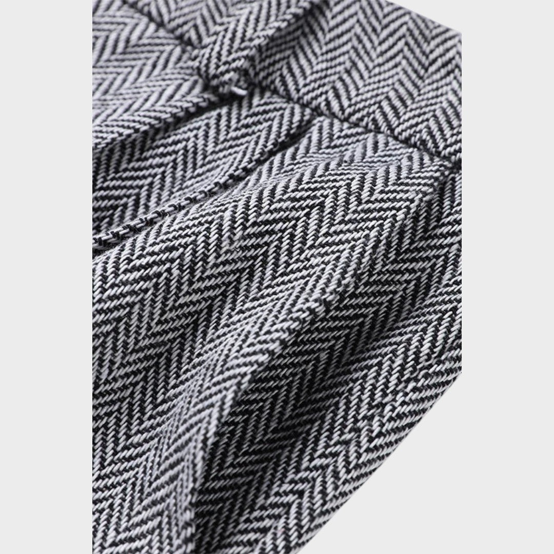 Karolina - Moćan i sofisticiran komplet