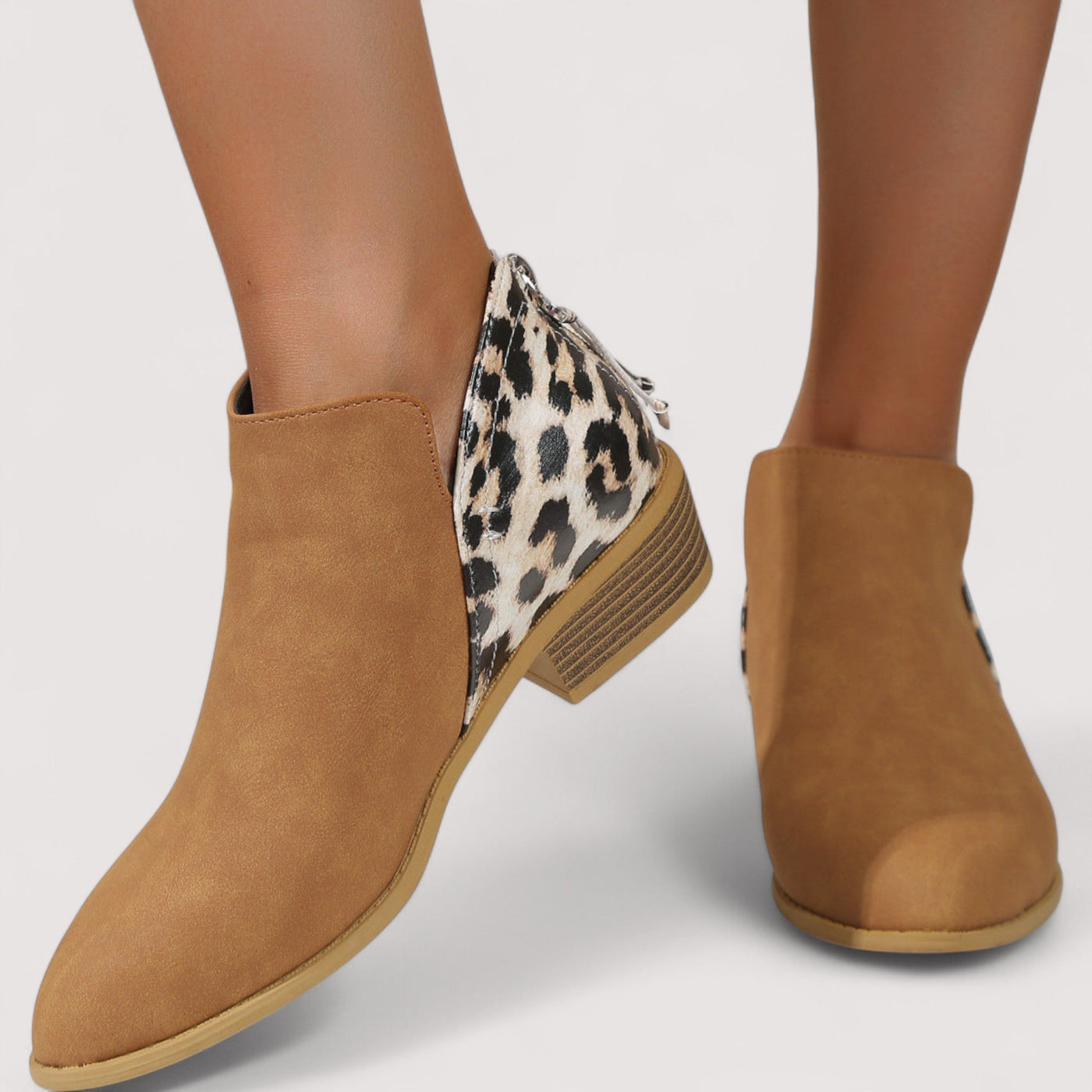 Marija - Leopard gležnjače