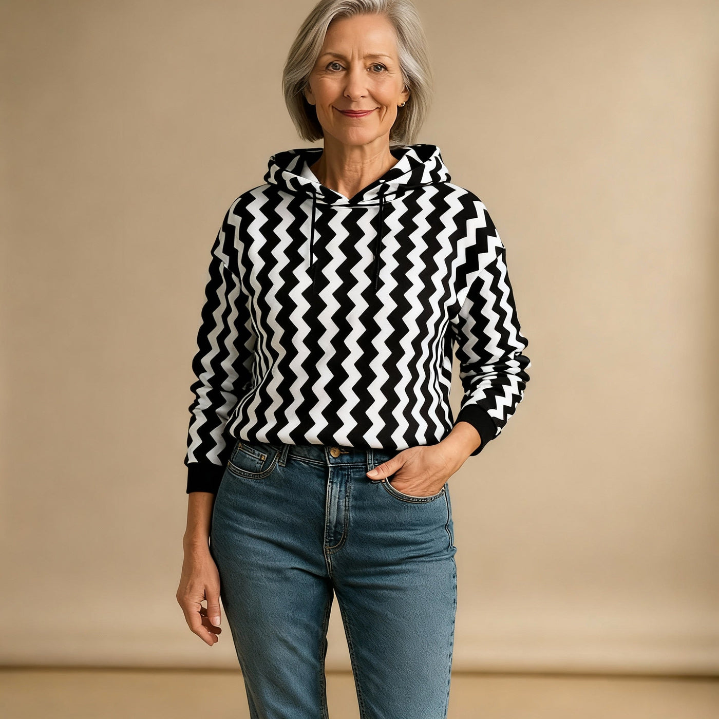 Julie -  Dukserica mekana na dodir