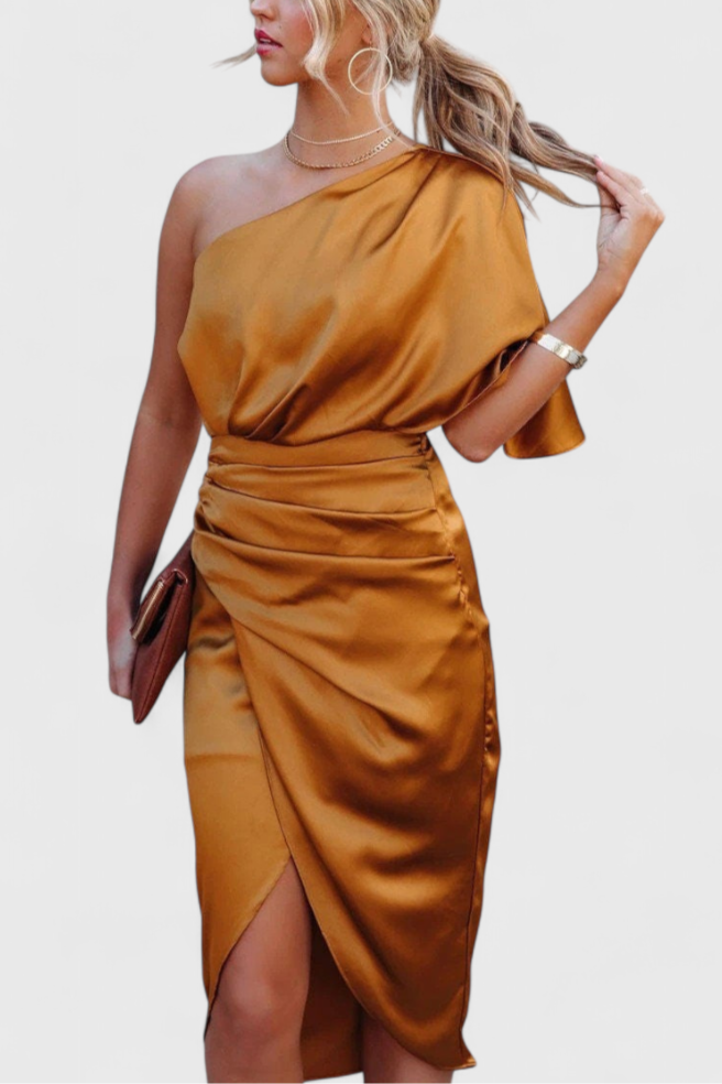 Danica Haljina Fluida s Elegantnom i Vječnom Siluetom