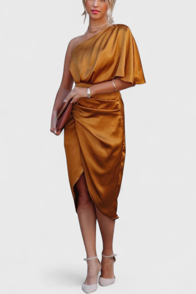 Danica Haljina Fluida s Elegantnom i Vječnom Siluetom